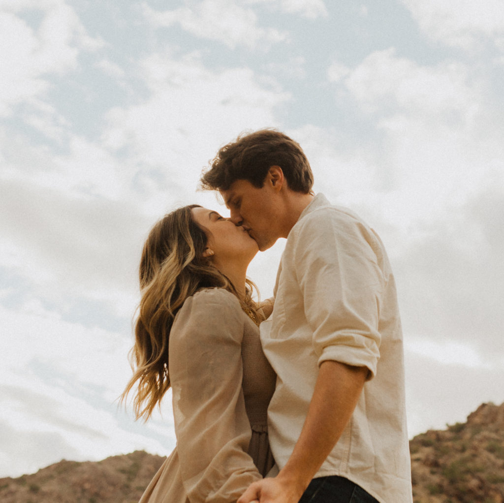 arizona-elopement-inspiration-white-tanks